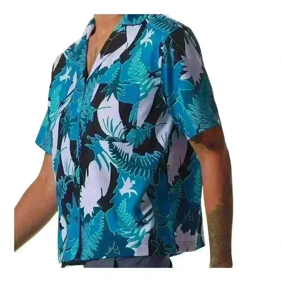 💙2/40 Mountain Hardwear  Shade Light Short Sleeve Shirt - women’s XL - Picture 2 of 9